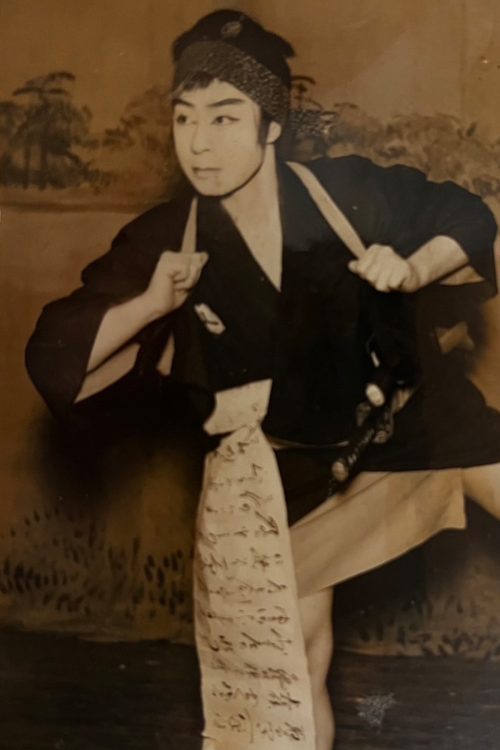 女剣劇のスターとして人気を集めた浅香さん