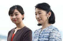 香川県を訪問された秋篠宮妃紀子さまと次女・佳子さま（2025年10月2日、撮影／JMPA）