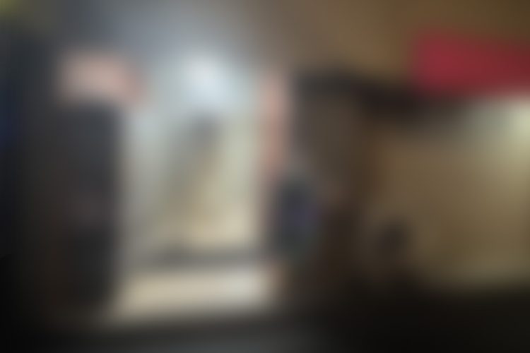 現場近辺の雑居ビル