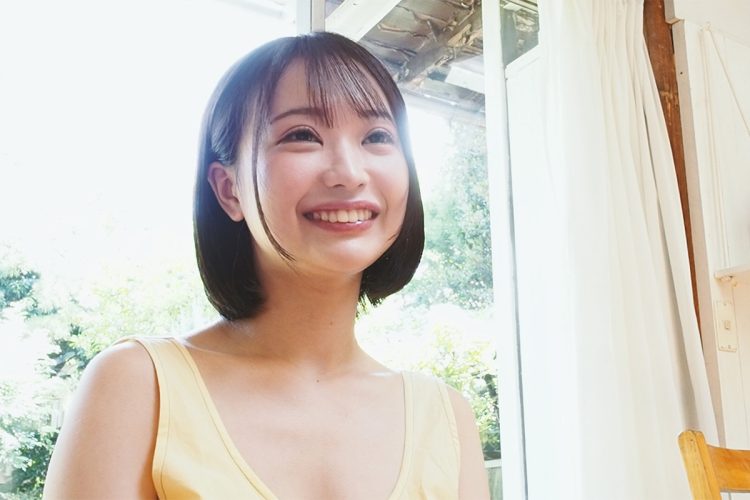 フツーの女子大生だった堀北がセクシー動画デビューを決めた理由とは