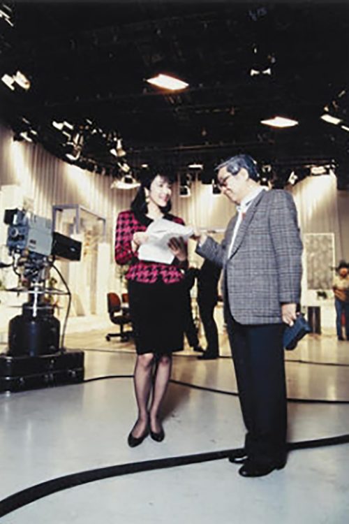 アメリカ連邦議会に派遣され、帰国後はテレビ朝日のキャスターに(高市早苗公式HPより)