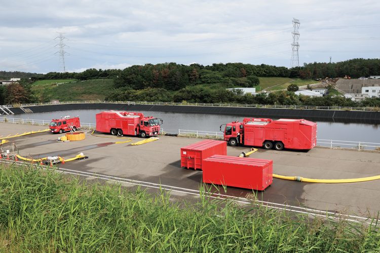 原子炉等に注入用の淡水を蓄えた貯水池。海抜45mの高台に設置。貯水量は約2万トン