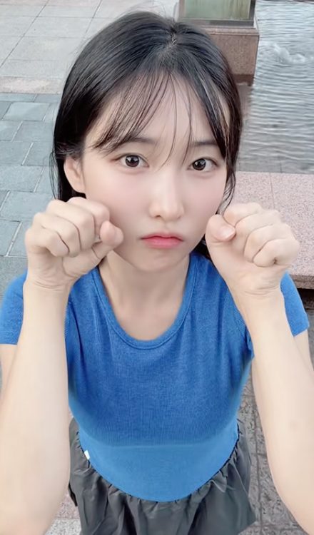チェ容疑者はユンさんの熱狂的な視聴者だった(TikTokより)