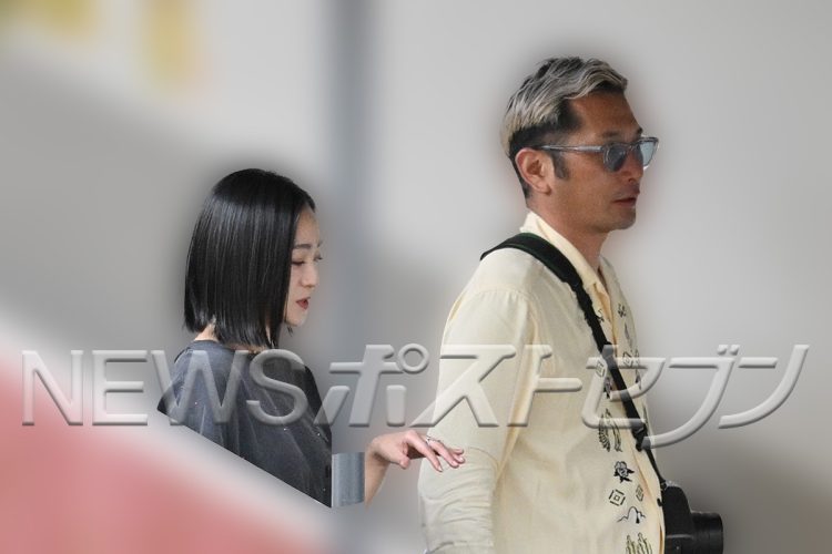 桑島氏は安達の2歳年上