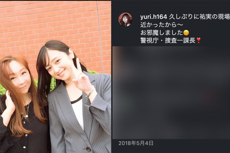 娘の現場に立ち寄る場面も(Instagramより)