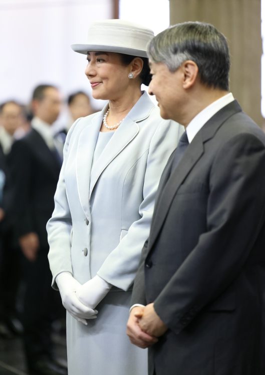 サイドクラウンに高さがあ帽子を選ばれた雅子さま(2025年10月23日、撮影/JMPA)