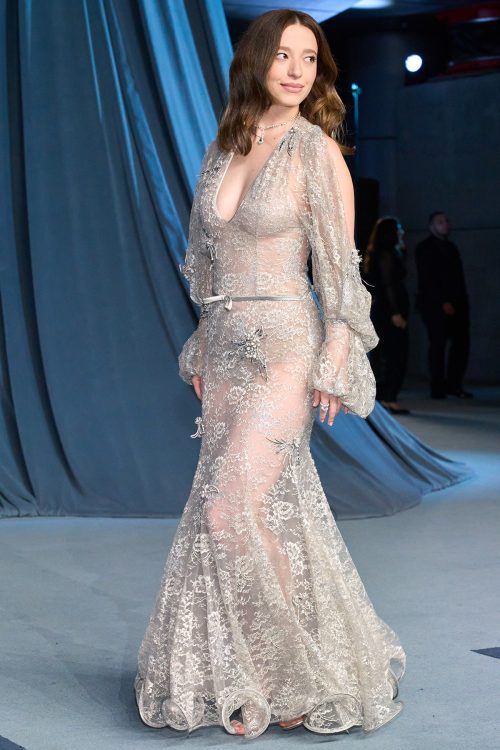 『Dior（ディオール）』のシルバードレス（時事通信フォト）