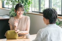 「友情結婚」「交際0日婚」に共感する若者たちの本音　「恋愛はめんどうくさい」「経済合理性の面からも正しい選択」…Z世代に浸透しつつある新たな結婚の価値観