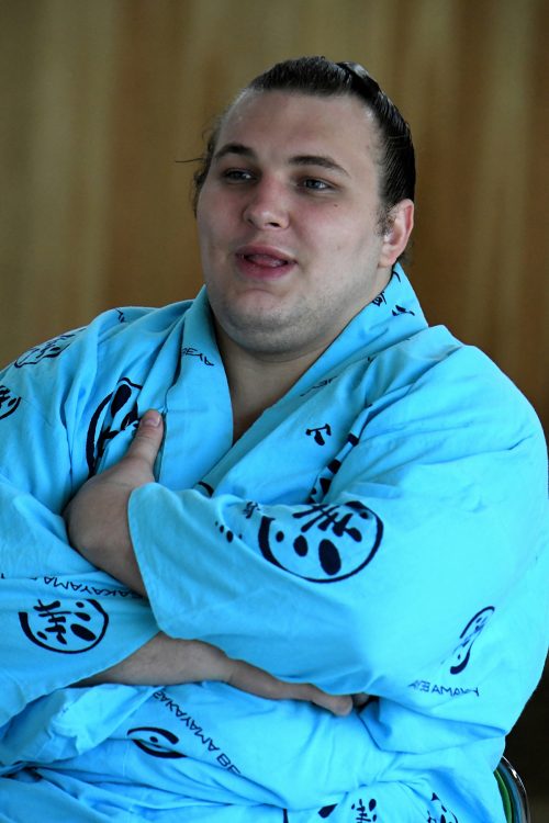 以来、4場所連続で11勝を記録