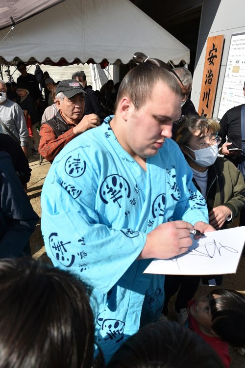 九州場所は新関脇として迎える