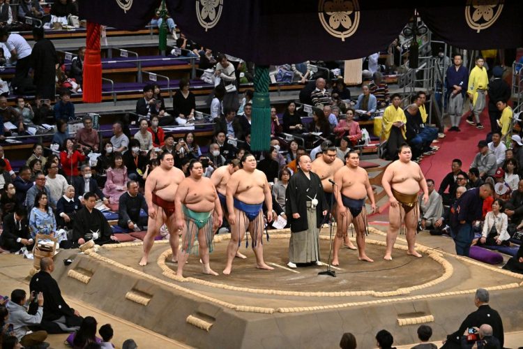 九州場所は多くの人気のご当地力士が登場する（JMPA、以下九州場所写真は同）