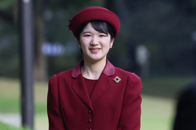 母校の学園祭に参加された愛子さま（撮影／JMPA）