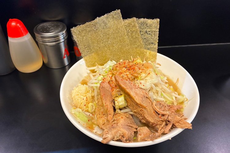 同店が提供するラーメン。地元から愛される人気店