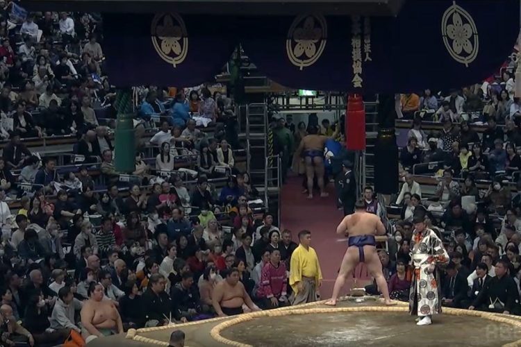 東方の力士の仕切りの際に注目される場所が指定席だ