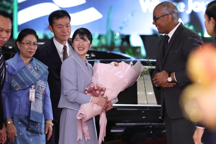 長旅の疲れを感じさせず、笑顔をみせられた（2025年11月17日、撮影／横田紋子）