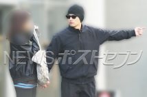 俳優の水上恒司が年上女性と真剣交際していることがわかった