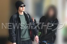 俳優の水上恒司が年上女性と真剣交際していることがわかった