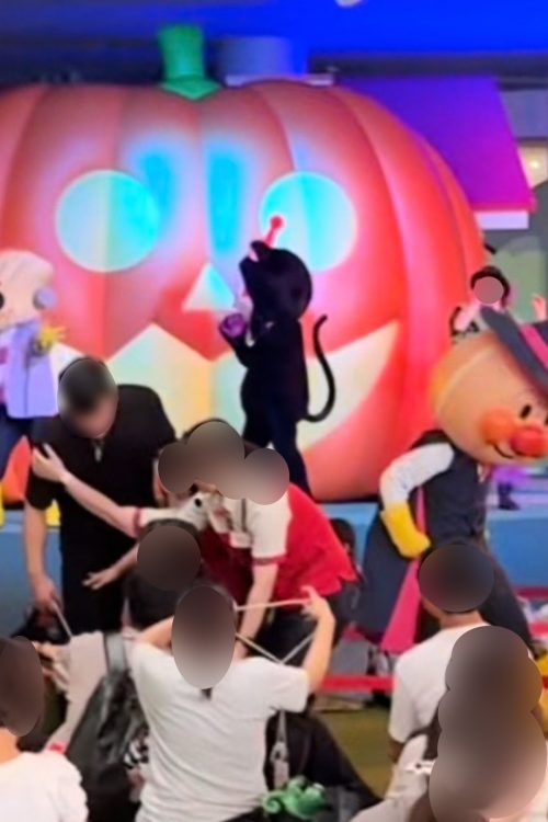 ヒートアップする男性（目撃者提供）