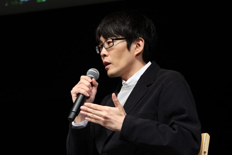 動物言語学者の鈴木俊貴さん