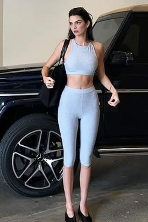 スポーツウェアブランドのブランドアンバサダーを務めるケンダル（ケンダル・ジェンナーのInstagramより）