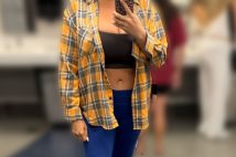 アスレジャー姿で飛行機に乗る際に咎められたそう（サラ・ブレイク・チークさんのXより）