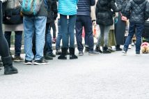 「ついに我が街にもやって来た！」全国的なチェーン店の地方初出店で大行列ができても、だからといって人気が長続きするわけではない現実