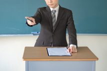 《エリートの割合が多いとの研究も》「“あ行の名字＆4月生まれ”は有利」説は本当か？　該当する東大卒男性が振り返る学校生活での「あるある体験」
