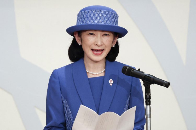 結核予防全国大会の式典であいさつされる紀子さま（2025年2月5日撮影、共同通信社）