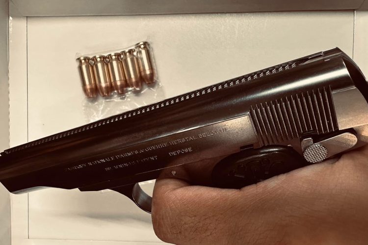 別のモデルガンも投稿されていた（本人SNSより）