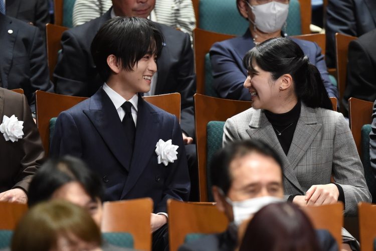 俳優・板垣李光人と“同級生トーク”も（2025年11月27日、撮影／JMPA）