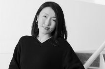 安壇美緒氏が新作について語る（撮影／朝岡吾郎）