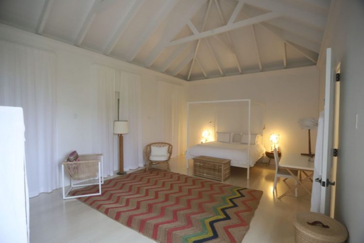 6つのベッドルームと7つのバスルームが備えつけられていた（米・下院監視委員会の民主党の委員によって公開された写真）