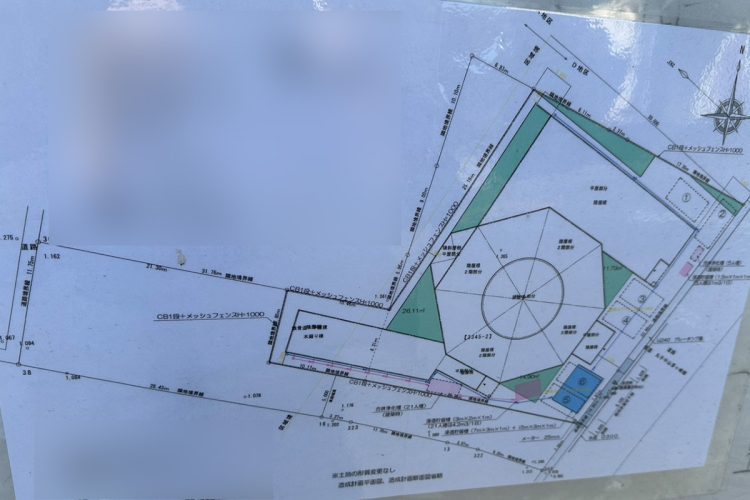 半球形のドーム式建築物が計画されている