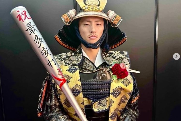 甲冑もこの日のために用意したのだろうか（インスタグラムより）