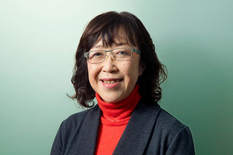 『見えない死神』を上梓した東えりかさん（撮影：野崎慧嗣）