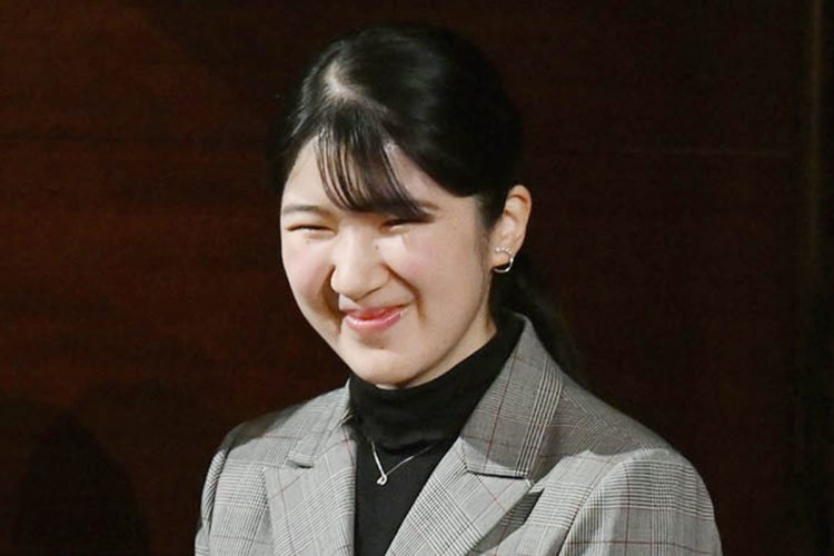 11月27日、映画『ペリリュー 楽園のゲルニカ』を鑑賞した愛子さま(時事通信フォト)