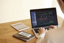 「全ては相場次第」FX億り人・加藤ムネヒサ氏が考える“長期戦を勝ち抜くうえで大切なこと”　「値動きのない時期にオーバートレードしてはならない」