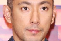 市川海老蔵や長澤まさみが心酔 ゲイバーママの将来見抜く力