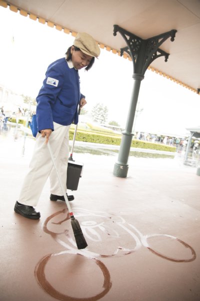 東京ディズニーランドで34年働く女性 その幸せな瞬間 Newsポストセブン Part 2