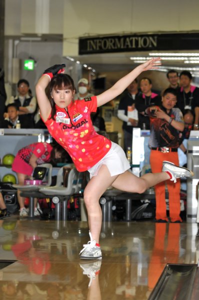 ファッショントレンド 上ボウリング 女子 プロ 美人 ファッショントレンド 上ボウリング 女子 プロ 美人