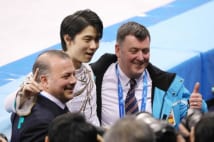 羽生結弦コーチ・オーサー氏 5か国選手指導の引く手あまた