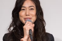 今井美樹、舘ひろしに「抱きつきたいけど、布袋くんの…」