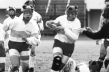 前列左側・女子ラグビー選手時代の多田さん(写真提供/多田ゆかりさん)