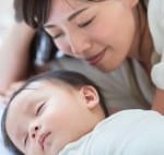 赤ちゃんの匂いに癒やされる!この匂いはいつまで続く?