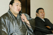 埋まらない溝が生じたことも(共同通信社)