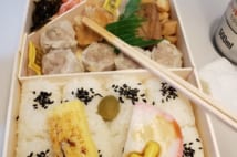 「崎陽軒のシウマイ弁当」 食事に酒のつまみに最強なこれだけの理由