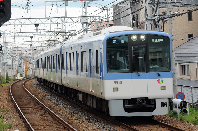 路面電車を走らせていた阪神電鉄は地上区間が多い