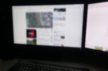 海賊版業者が得意先となっているWEBサービス会社にも責任問えるか(イメージ)