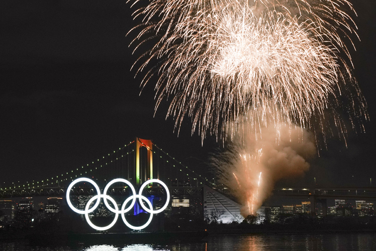 東京五輪期間中は「宿泊難民」が街に溢れる？（時事通信フォト）